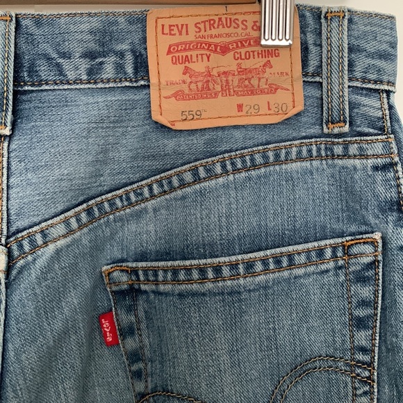 Levi’s relaxed straight wide leg jean’s - Picture 5 of 9